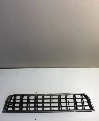 Audi A6 S6 C5 4B Front bumper lower grill 4B0807683L