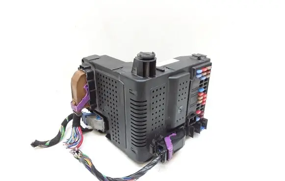 Volvo XC90 Fuse module 31314468 28241898