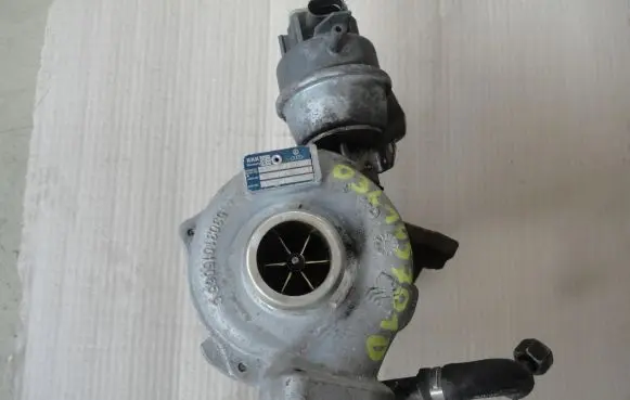 Audi A6 S6 C6 4F Turbo 03L145701D