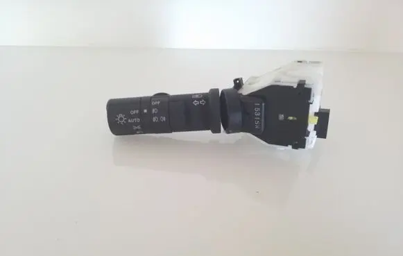 Nissan Qashqai Indicator stalk NILES14425