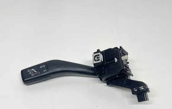 Volkswagen Golf V Indicator stalk 1K0953513E