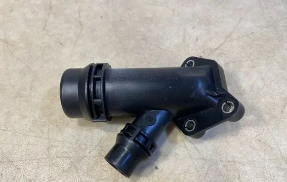 BMW X5 E70 Engine coolant pipe/hose 11122247744