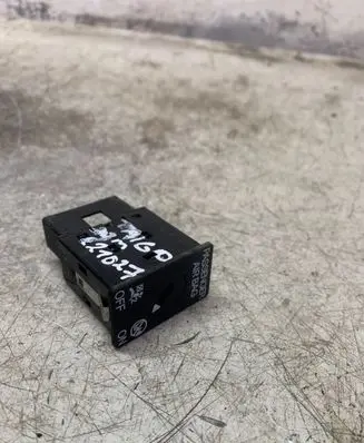 Volkswagen Taigo Passenger airbag on/off switch 5q0919237