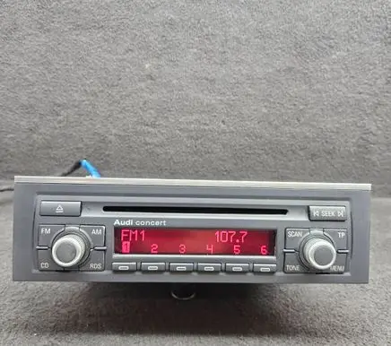 Audi A4 S4 B7 8E 8H Radio/CD/DVD/GPS head unit 8E0035186AA