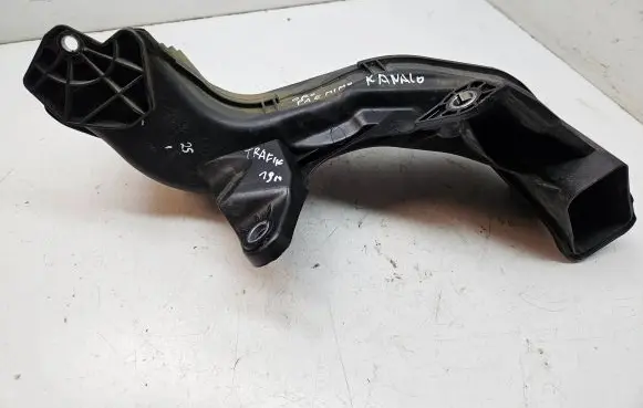 Renault Trafic III (X82) Air intake duct part 214757782R