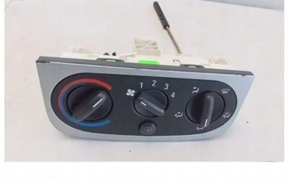 Opel Tigra B Climate control unit