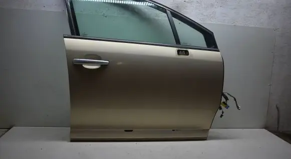 Citroen C4 I Front door 