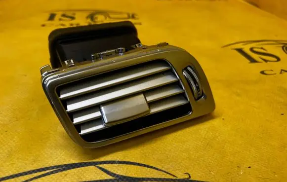 Mercedes-Benz CLS C218 AMG Dashboard side air vent grill/cover trim A2188300954