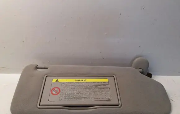 Toyota Avensis T250 Sun visor 7431005161B1