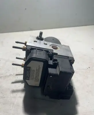 Toyota Corolla E120 E130 ABS Pump
