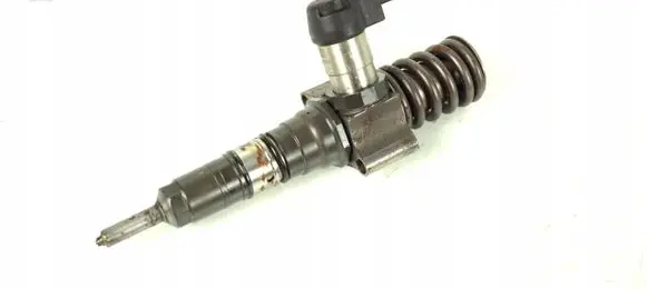 Fuel injector