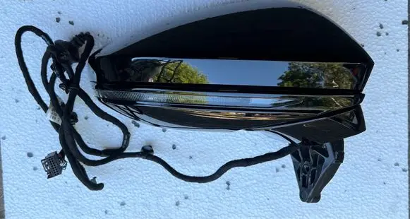 Audi A8 S8 D5 Front door electric wing mirror 4N1857528 4N0857536D 4N1857410A