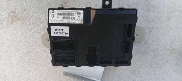Ford Fiesta Comfort/convenience module AV1T715K600EG