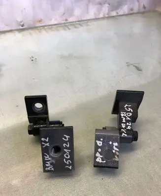 BMW X2 U10 Front door hinge set 