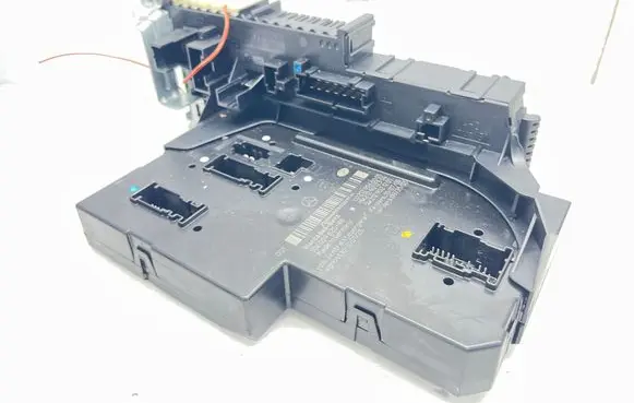 Mercedes-Benz E C207 W207 SAM control unit 2129060005 2129021201 2129012304