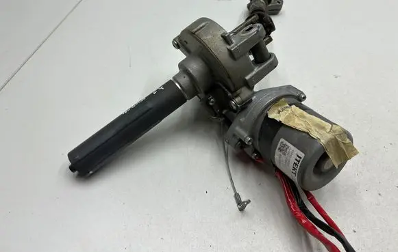 Toyota Avensis T270 Electric power steering pump 4525005560 45070297 JJ002008270