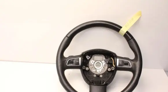 Audi A3 S3 8P Steering wheel 