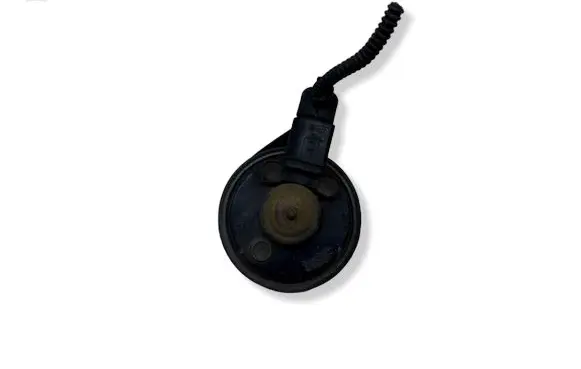 Volkswagen Touareg I Horn signal 7L0951221