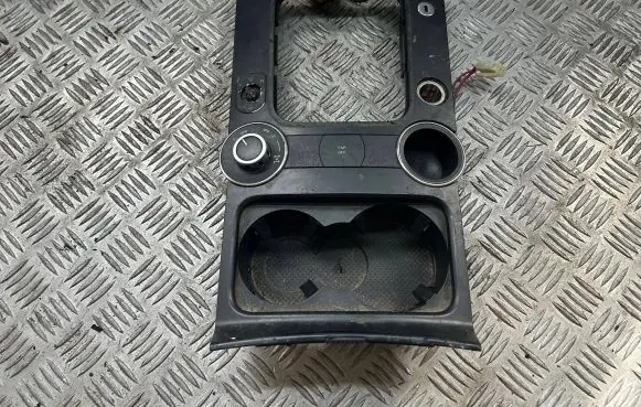 Volkswagen Touareg I Center console decorative trim 