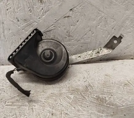 Opel Insignia B Horn signal A046522 2107807300 E3007042