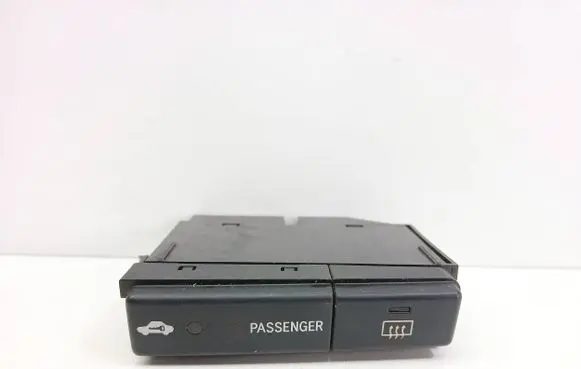 Windscreen/window heater switch