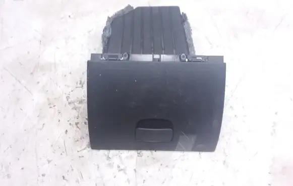 Renault Master III Glove box 685000045R