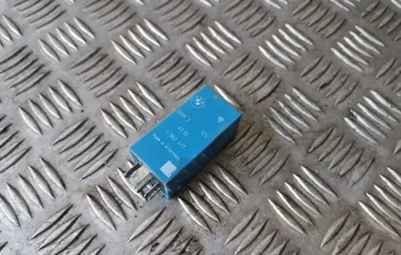BMW 5 E39 Other relay 1383417 61351383417