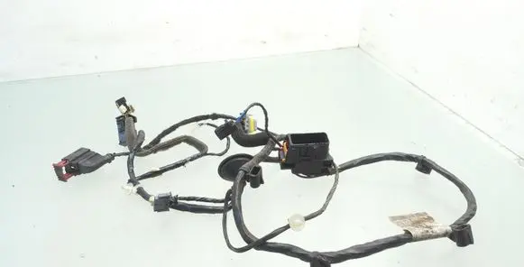 Opel Zafira B Front door wiring loom 13201591