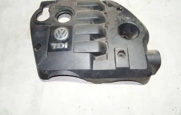 Volkswagen PASSAT B5.5 Engine cover (trim) 038103925