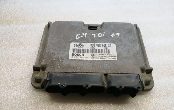 Volkswagen Golf IV Engine control unit/module 038906018AE 28SA3734 0281001851