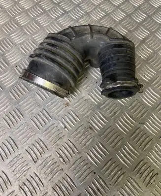 Audi A6 S6 C6 4F Air intake hose/pipe 4F0129615E