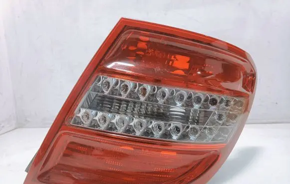 Mercedes-Benz C W204 Rear/tail lights 2048204064 763040