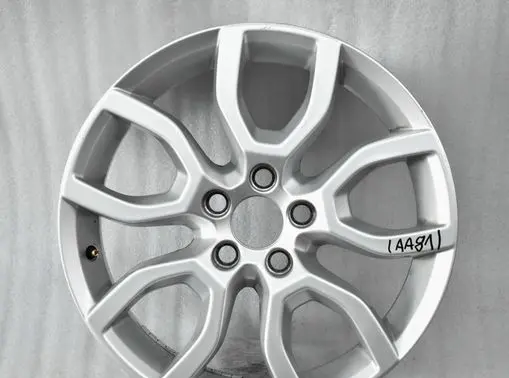 Volvo V40 Cross country R17 alloy rim 