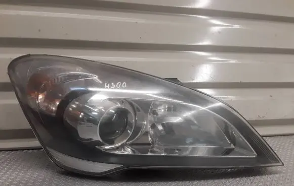 KIA Ceed Headlight/headlamp 921021H