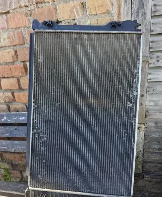 Audi A6 S6 C6 4F Coolant radiator