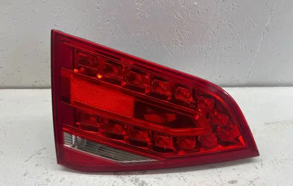 Audi A4 S4 B8 8K Tailgate rear/tail lights 8K5945093B