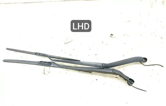 Chevrolet Corvette C8 Front wiper blade arm