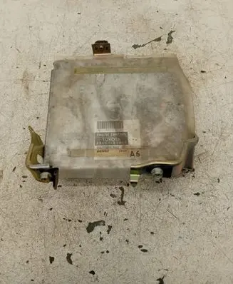 Toyota Corolla E120 E130 Engine control unit/module 8966102A61 1758008081 MB1758008081