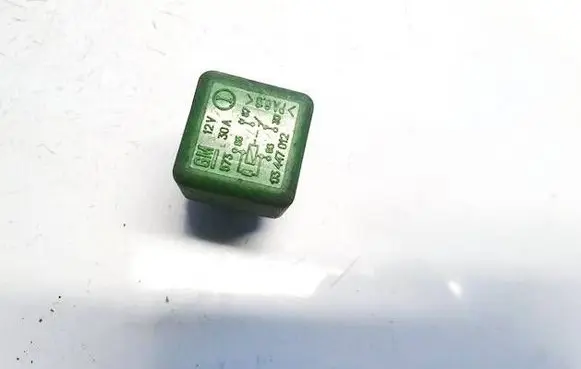 Opel Omega B1 Other relay 03447012