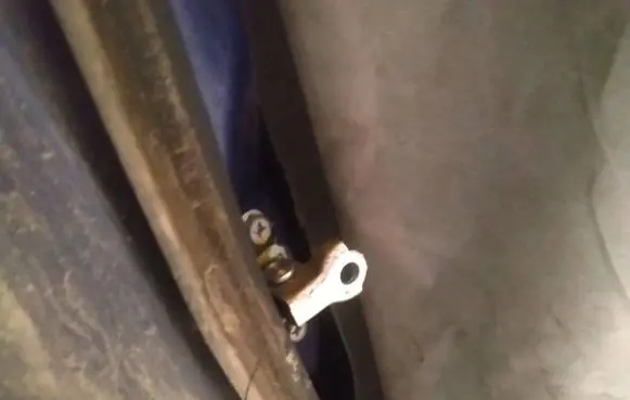 Opel Agila B Rear door check strap stopper
