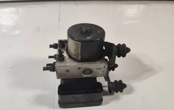 Volkswagen Golf VI ABS Pump 1K0614117AJ