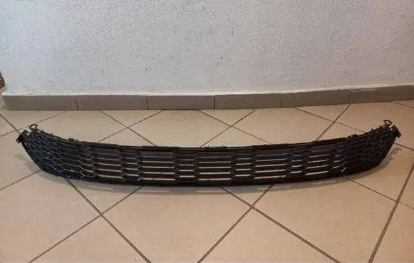 Toyota C-HR I Front bumper lower grill 53122-YP130