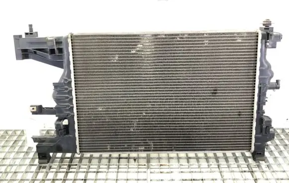 Opel Astra J Coolant radiator 13267656
