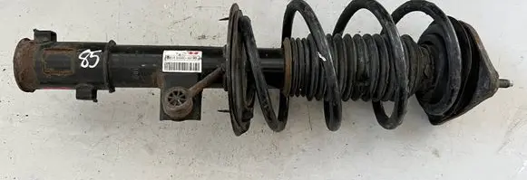 Hyundai i30 Front shock absorber/damper G61R54660A6100