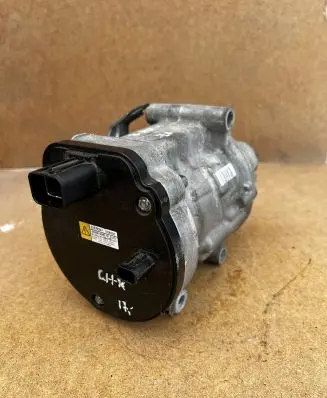 Toyota C-HR I Air conditioning (A/C) compressor (pump) 0424000240 ESB20C