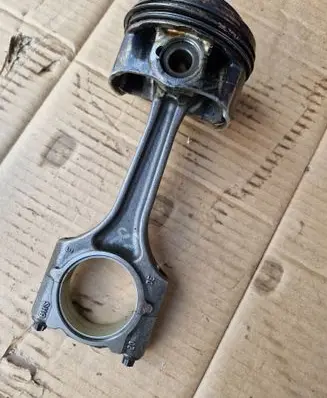 Volkswagen Golf VII Piston with connecting rod 06K107065G CNS 06J198401H