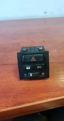 BMW 3 E90 E91 Hazard light switch 9132421