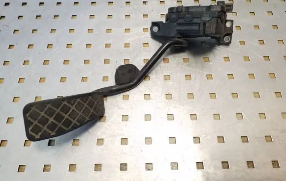 Audi A4 S4 B7 8E 8H Accelerator throttle pedal 8E2721523E