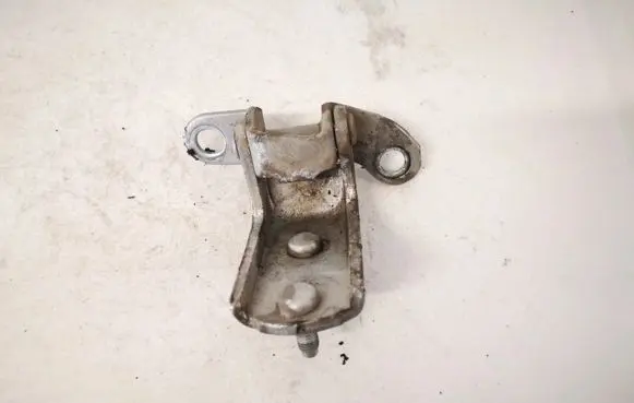 Toyota Avensis T220 Front door upper hinge
