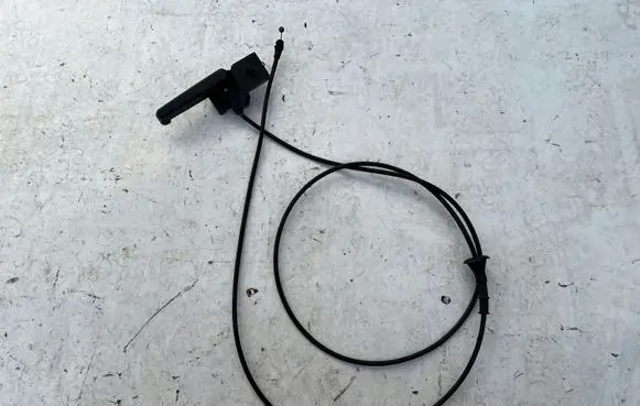 Opel Astra J Engine bonnet (hood) release handle